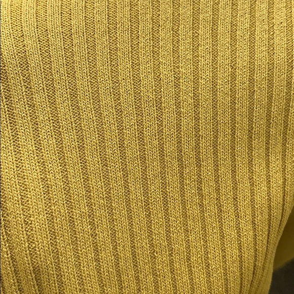 Yellow Avocado Tank Top 🥑 - Picture 7 of 9